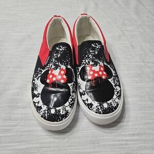 Disney Minnie Mouse Twin Gore II Slip-On Sneakers - Red, Black, and White